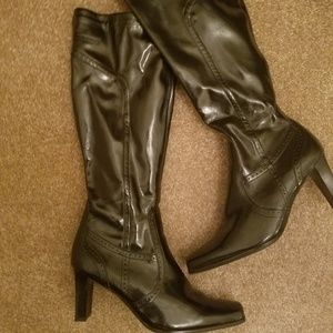 Aigner knew high boots size 11